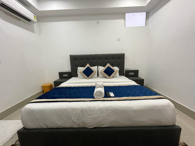 Bedroom 2, Hotel Fortune Home Noida, Gautam Buddha Nagar
