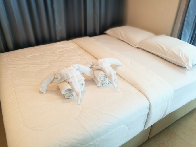 Bedroom 2, The Cliff Pattaya By Dede, Pattaya