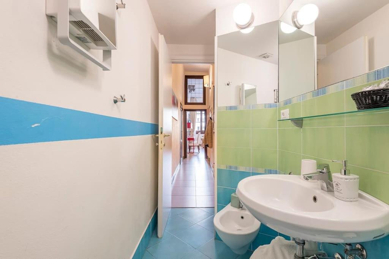Bathroom 4, Piazza Della Signoria Elegant 1, Florence