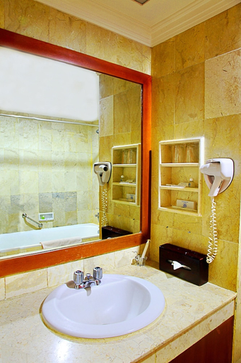 Bathroom 4, Hotel Bintang Wisata Mandiri, Central Jakarta
