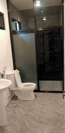 Bathroom 3, Steffen Resort, Dinalupihan