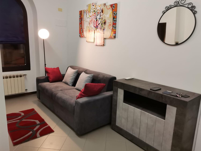 Others 5, MAVI'S HOME, Brescia