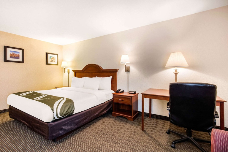 Bedroom 3, Spark by Hilton Nashville at Opryland, Davidson