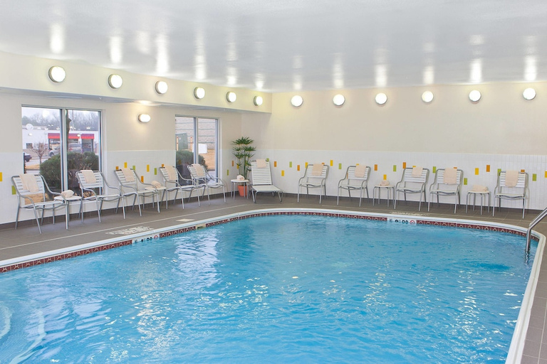 Sport & Beauty 5, Fairfield Inn Suites Memphis East, Shelby