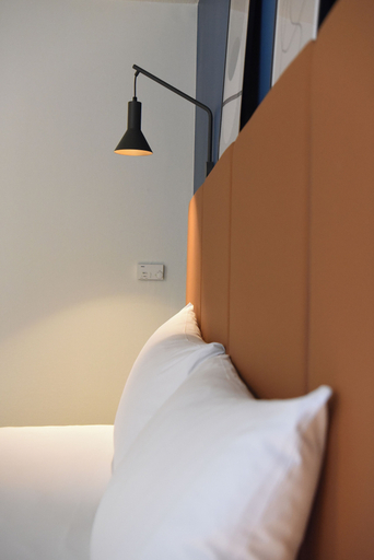 Bedroom 3, ibis Laval le Relais d'Armor, Mayenne