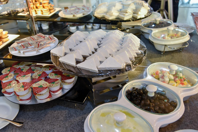Food & Drinks 3, Al Kathban Al Ramli Al dahabi For Hotel Services, Riyadh