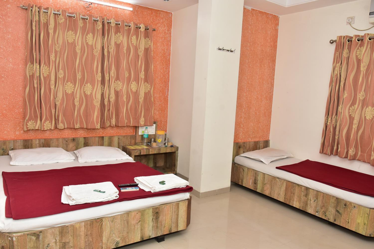 Others 2, Hotel sai dhyan, Ahmadnagar