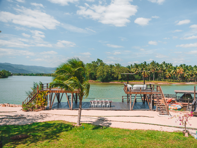 Public Area 2, Devi Kampot Resort, Kampot