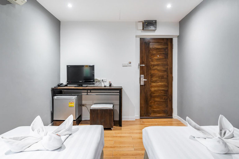 Bedroom 12