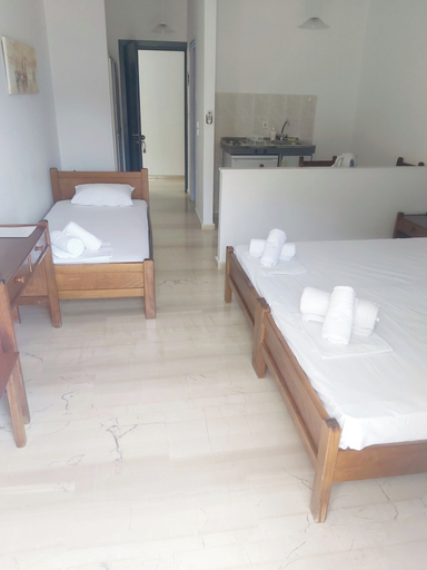 Bedroom 3, Filoxenia Hotel & Apartments, Ionian Islands