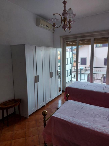 Bedroom 25