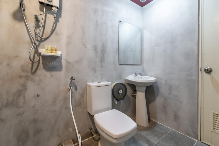 Bathroom 1