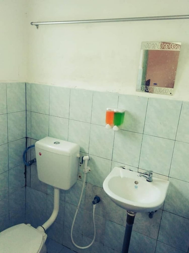 Bathroom 4, Vikri Beach Resort, Manjung