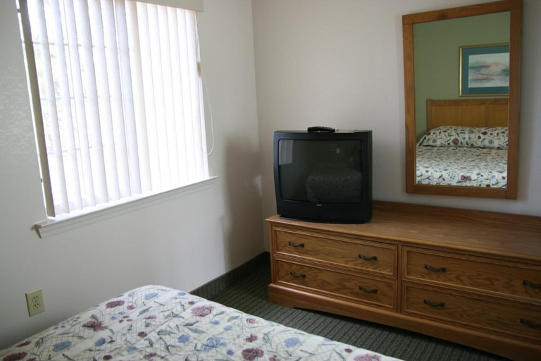 Bedroom 2, Affordable Suites Salisbury, Rowan