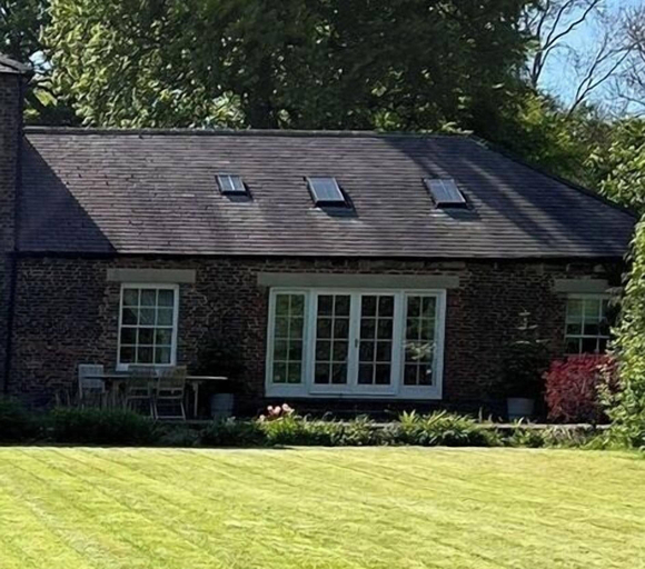 Exterior & Views 2, Mansion Annexe - Private 5 Acres-stunning Grounds, South Tyneside