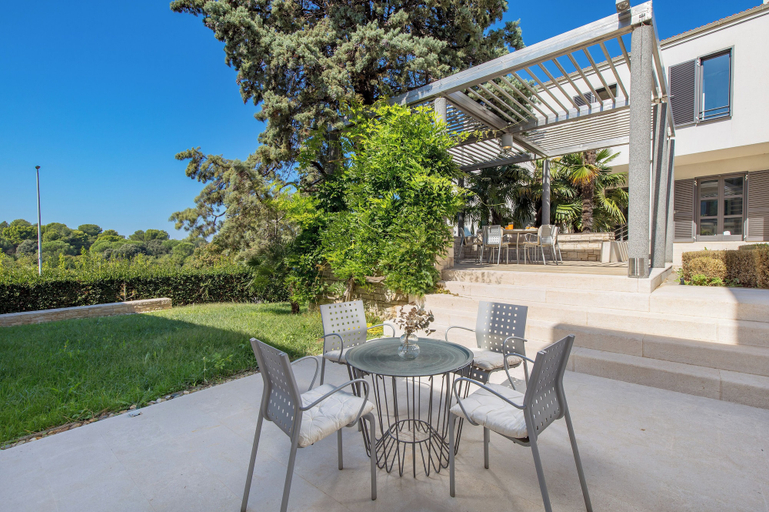 Others 5, RM Grande Villa, Rovinj