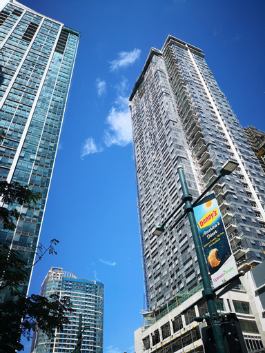 ONE UPTOWN （BGC）, Taguig