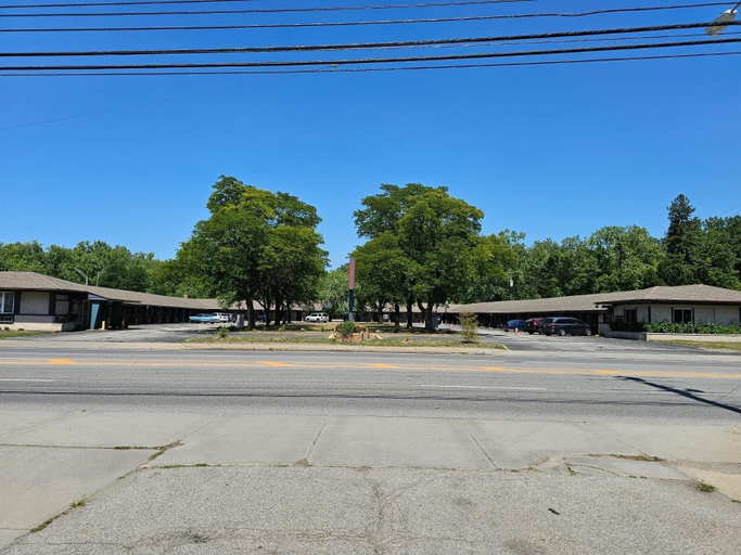 Public Area, Red Carpet Inn, Cuyahoga