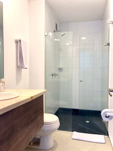 Room 3, Stunning 2BR Apartment w/ Terrace n AC in CTG, Cartagena de Indias