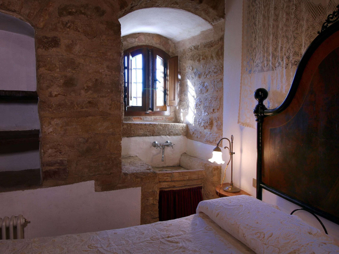 Bedroom 4, Historic Castle With View, Perugia