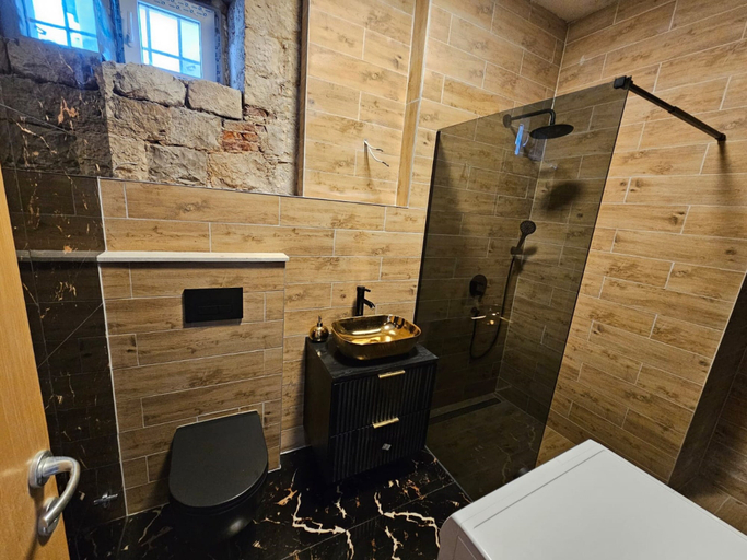 Bathroom 3, Apartment Antonio on the seafront, Kaštela