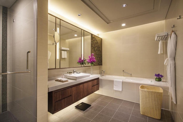 Bathroom 5, Somerset Wusheng Wuhan, Wuhan