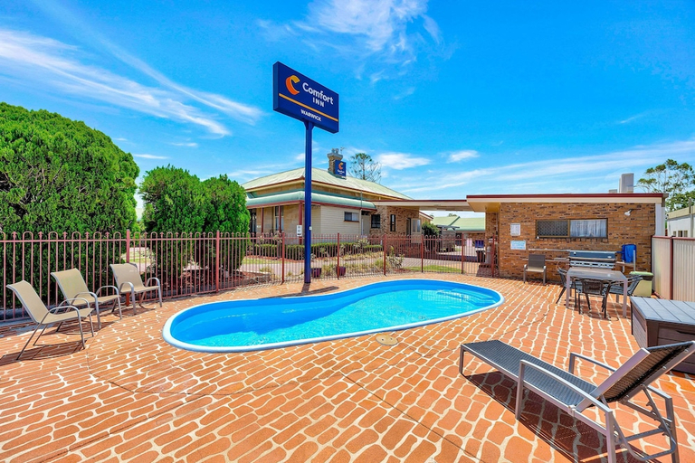 Sport & Beauty, Warwick Settlers Inn, Warwick - Central