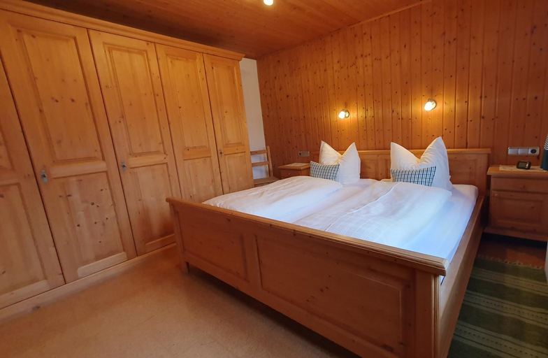 Bedroom 2, Grafn-Hof, Traunstein