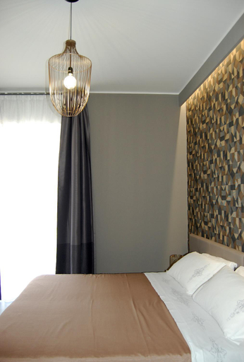 Others 5, Domus Suite, Campobasso