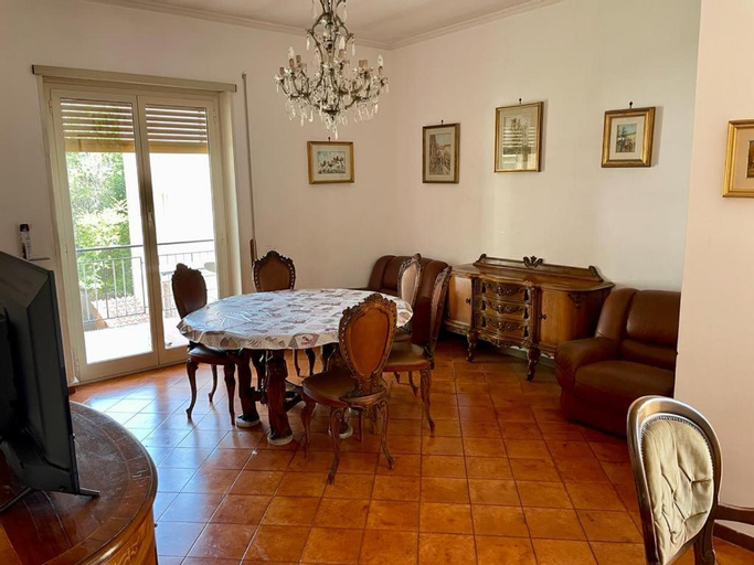 Dining Room 3