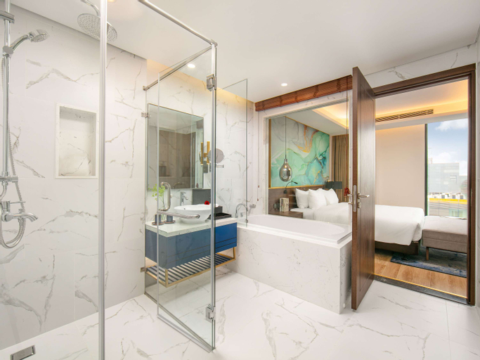 Bathroom 9