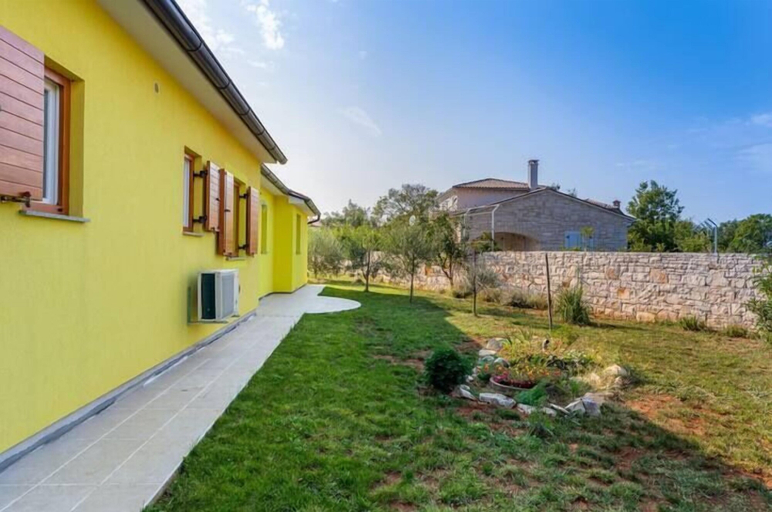 Exterior & Views 2, Villa Angela, Bale