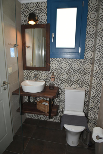 Shower 2, Shining Star Petra, North Aegean
