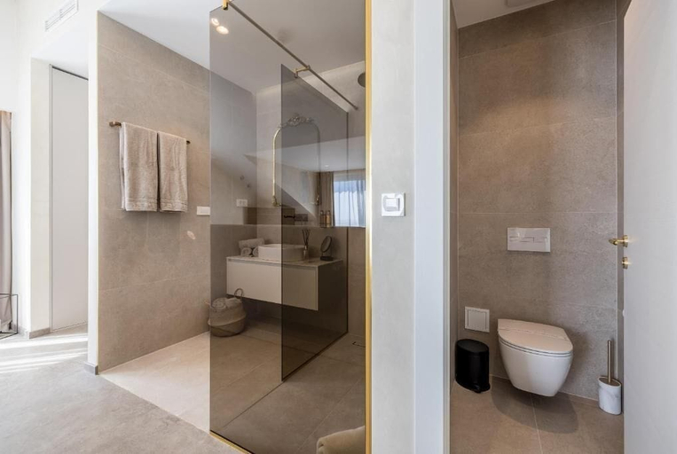Bathroom 3, Hotel Aria, Podstrana