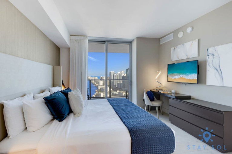 Room 3, Luxury 2Br Front Ocean Bay View Amazing Pools, Broward