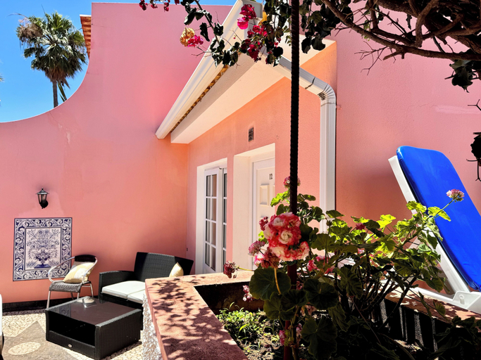 Exterior & Views 2, Falesia Gardens, Santa Cruz