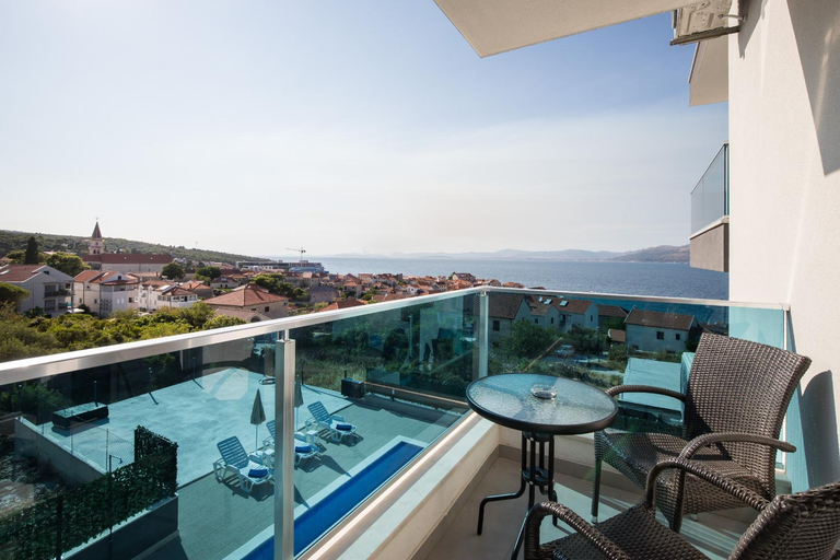 Others 3, Apartments BlueView, Postira