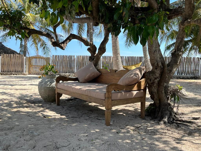 Others 4, VILLA LANGIT TEDUH ROTE, Rote Ndao