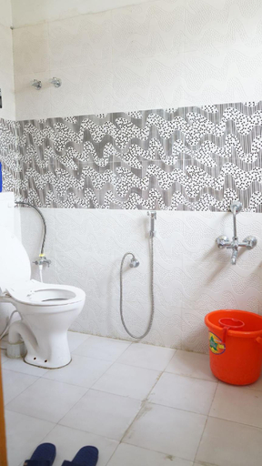 Bathroom 5, Green Resort Srinagar , Srinagar
