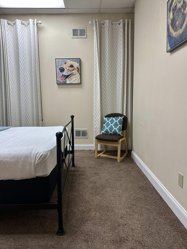 Bedroom 3, City Sights 2 Queen Beds Downtown Apt, Allegheny