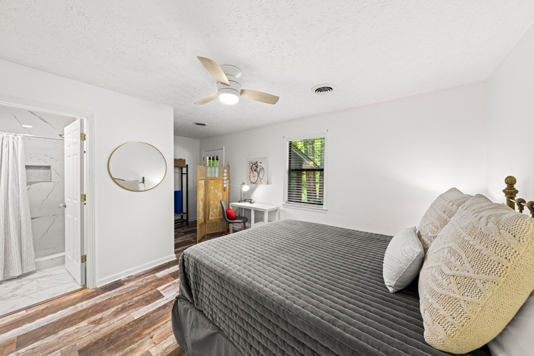 Bedroom 3, Oasis Tennessee, Sevier