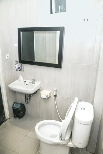 Bathroom 8