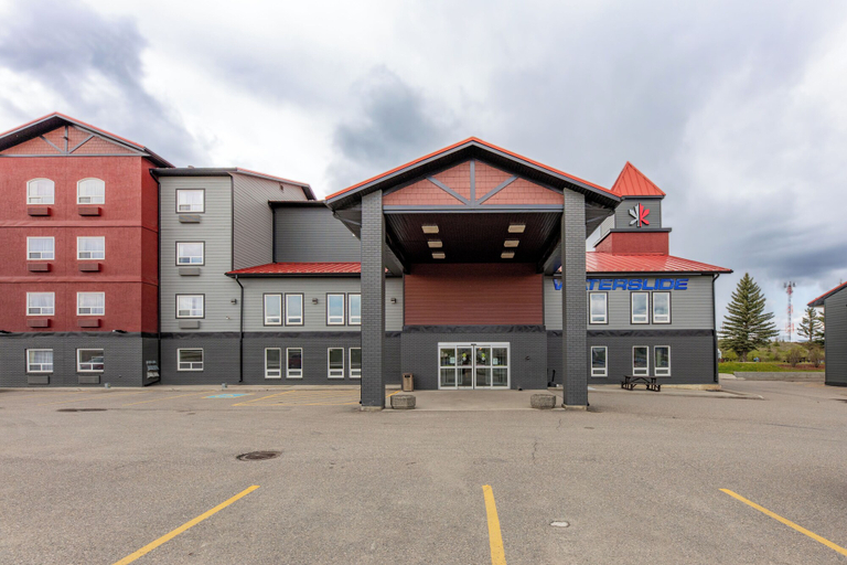 Exterior & Views 2, The Kanata by BCMinns Hinton, Division No. 14