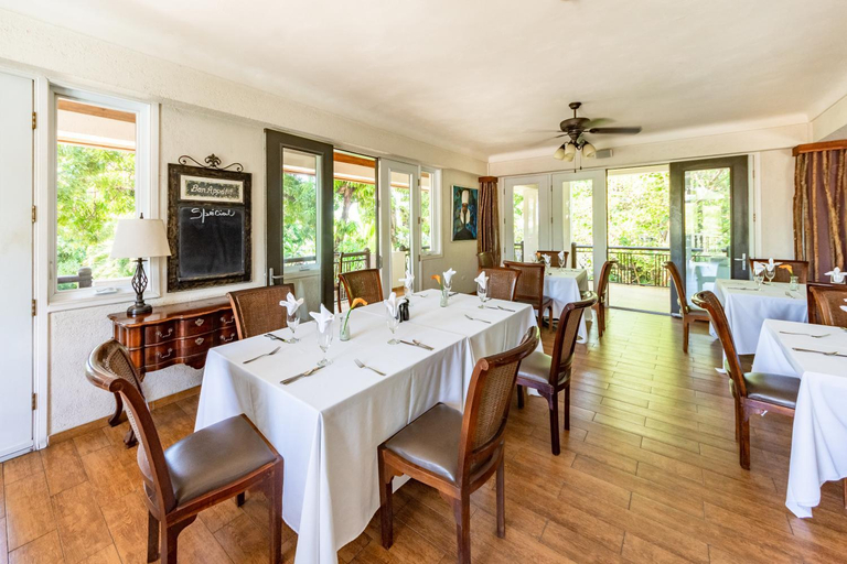 Food & Drinks 5, Hotel Villa Therese, Port-au-Prince