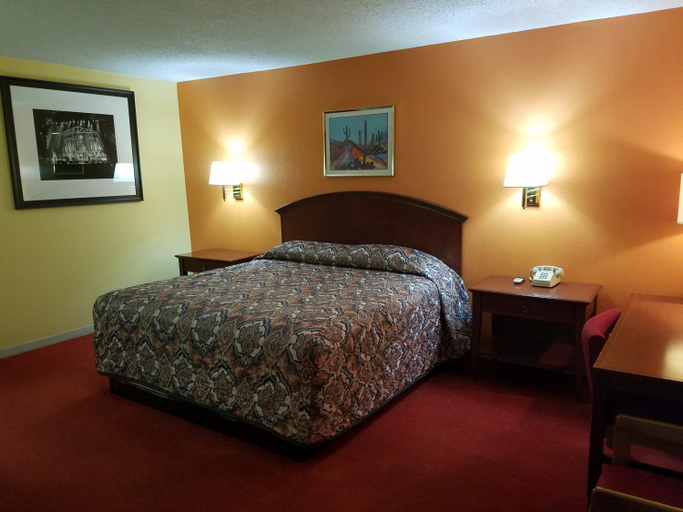 Others 2, Executive Inn, Carson