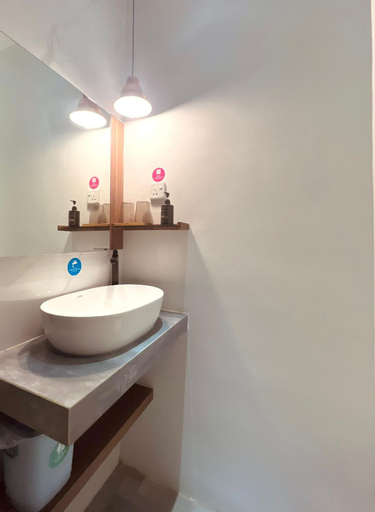 Bathroom 9