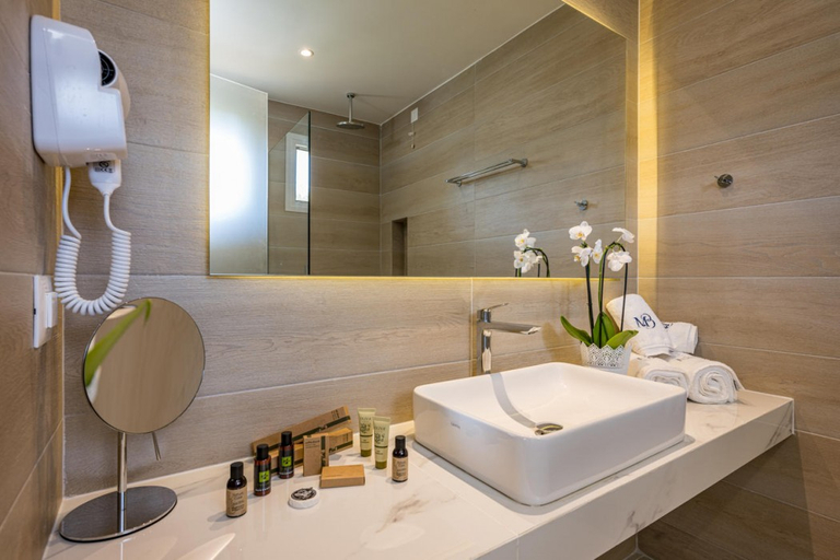 Bathroom 4, Mirage Bleu, Ionian Islands