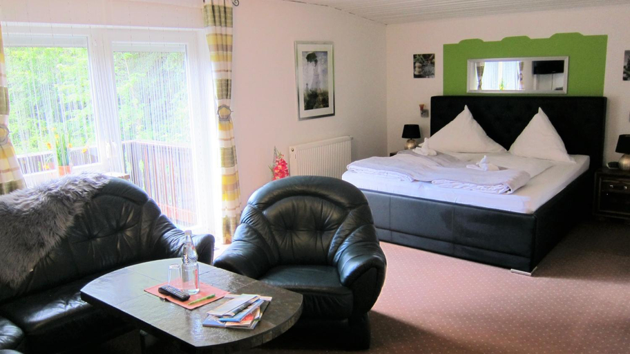 Bedroom 3, Hotel Sonnleitn, Regen