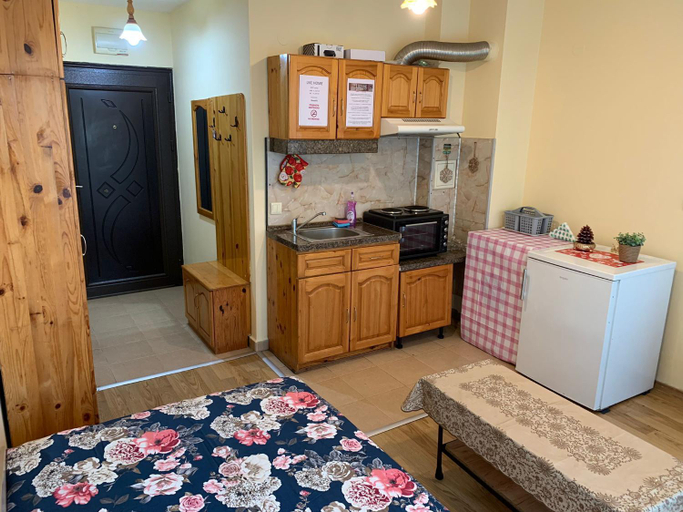 Others 4, Like Home Guest Rooms, Stolichna