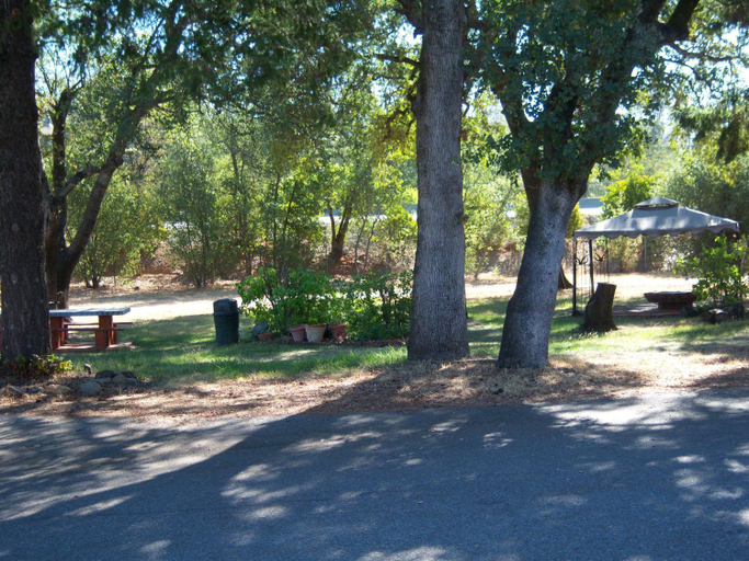 Others 5, Shasta Dam Motel, Shasta